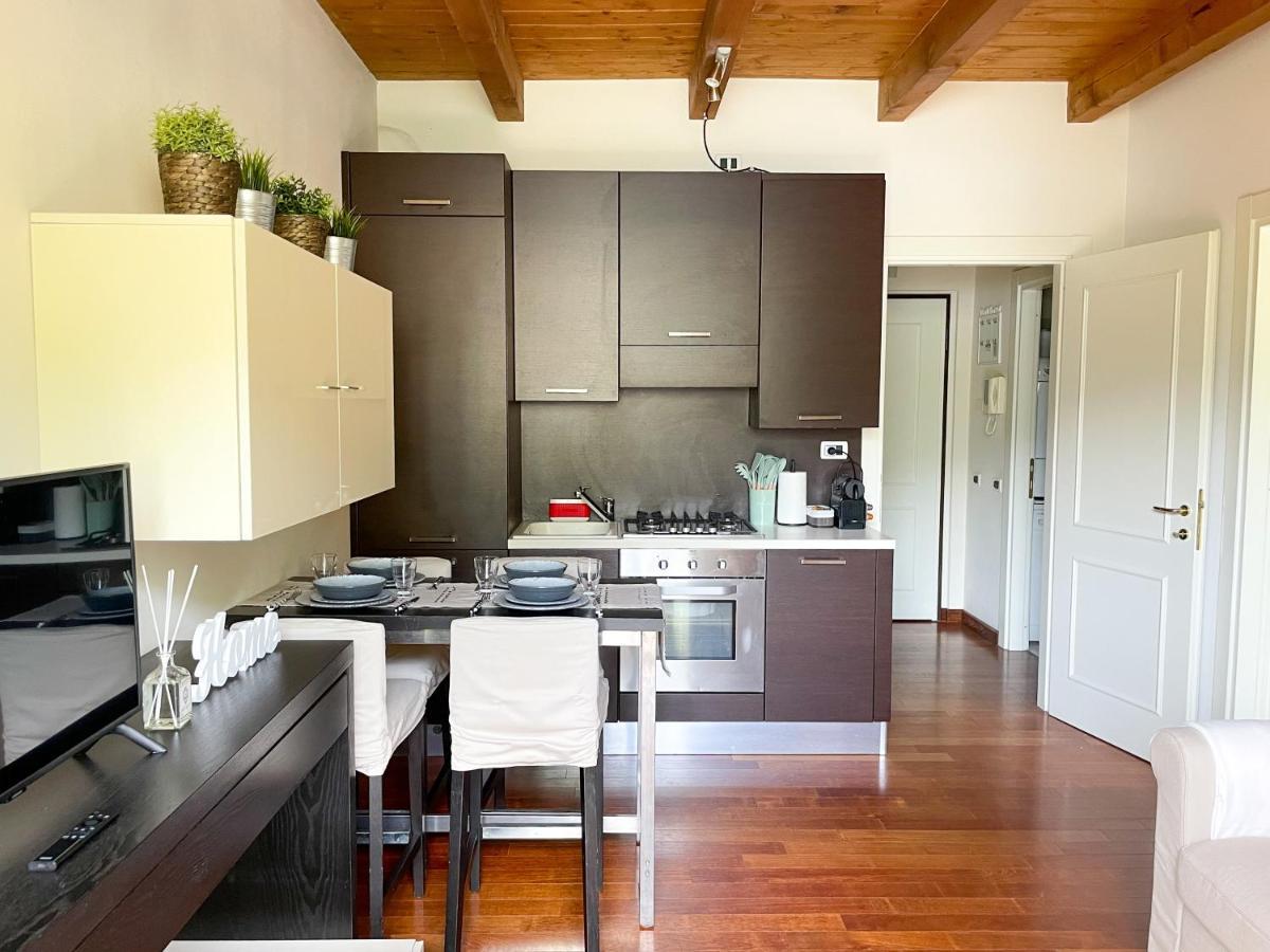 Regina Di Laglio - Free Parking, Garden, Lake View Exterior foto